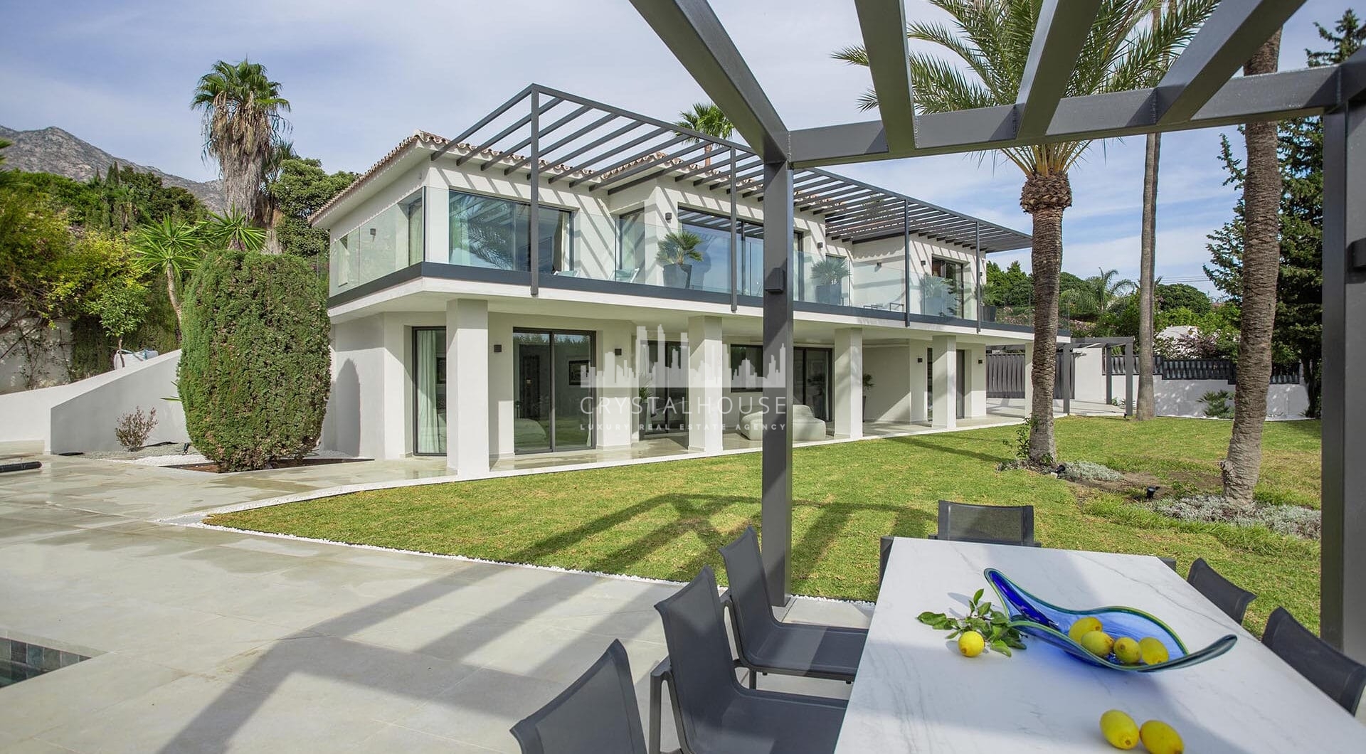 Luxury Five-Bedroom Villa with Panoramic Sea Views in Rocio de Nagüeles, Marbella Golden Mile