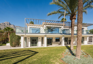 Luxury Five-Bedroom Villa with Panoramic Sea Views in Rocio de Nagüeles, Marbella Golden Mile