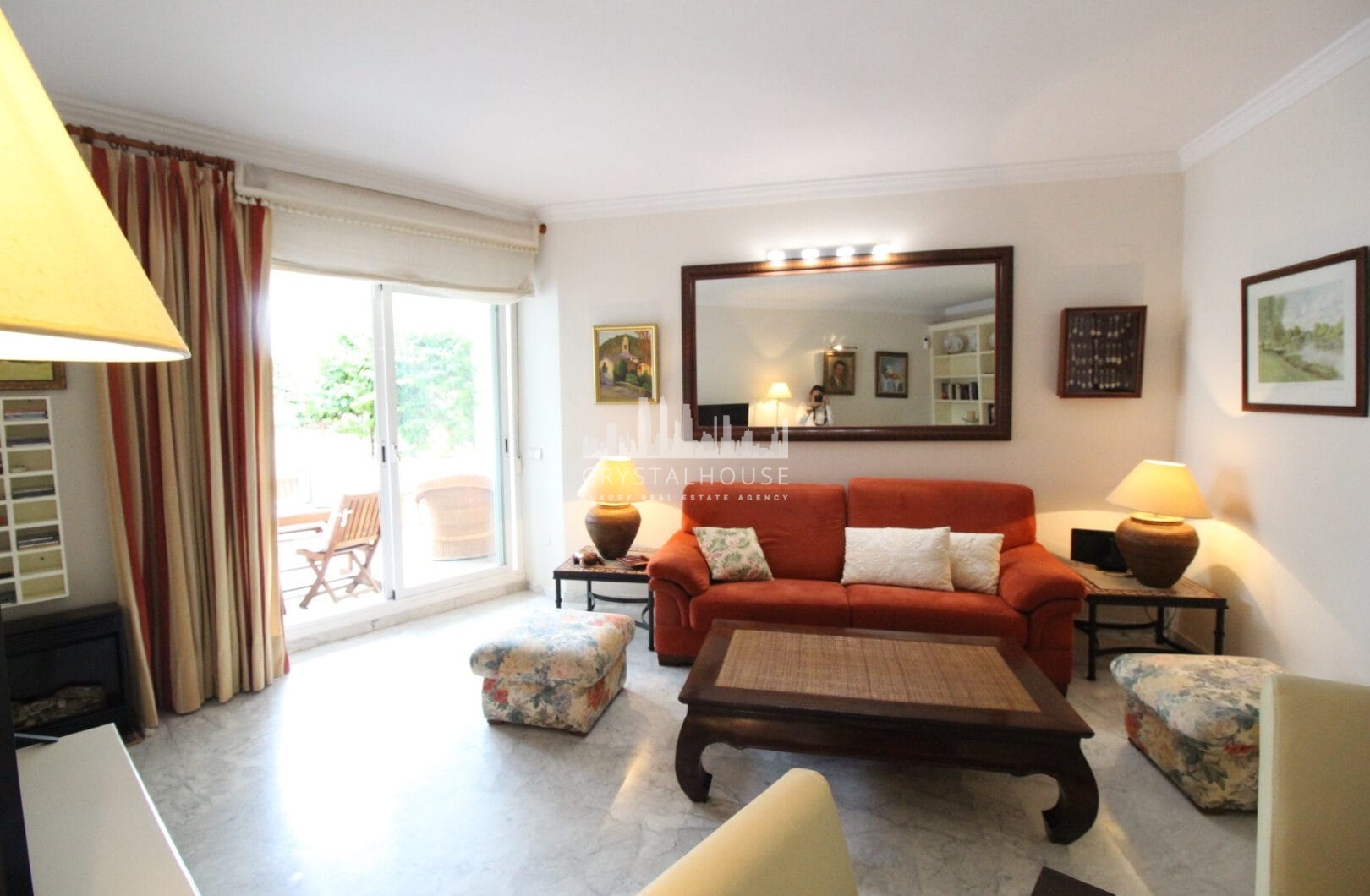OPORTUNITY IN GOLDEN MILE!  GRATE APARTMENT  OF 3 BED!