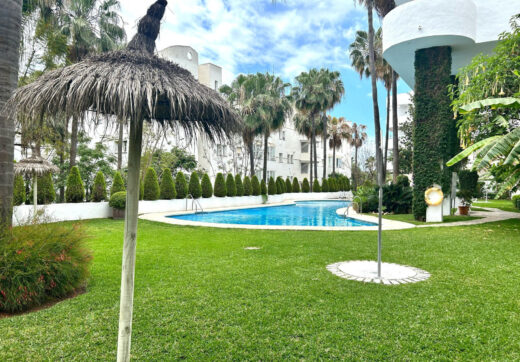 OPORTUNITY IN GOLDEN MILE!  GRATE APARTMENT  OF 3 BED!