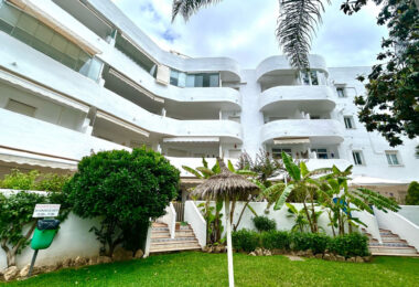 OPORTUNITY IN GOLDEN MILE!  GRATE APARTMENT  OF 3 BED!