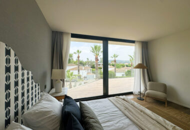 Villa KOA: Modern Elegance in Sotogrande Costa
