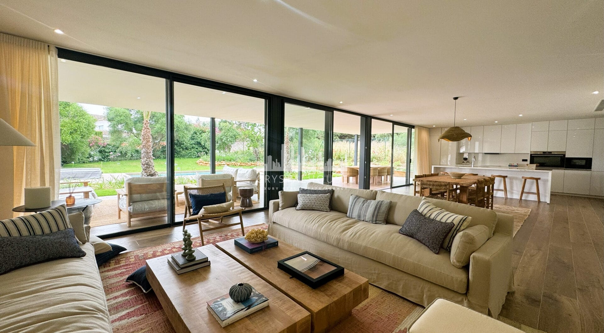Villa KOA: Modern Elegance in Sotogrande Costa