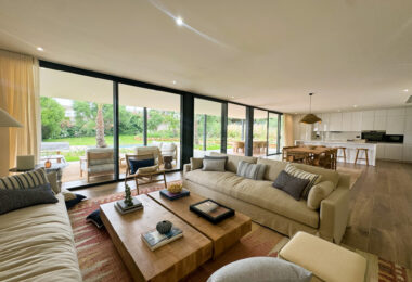 Villa KOA: Modern Elegance in Sotogrande Costa