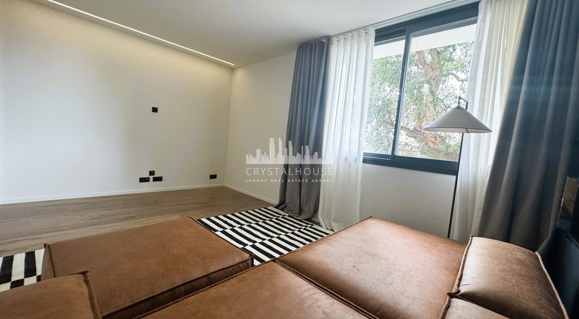 Villa KOA: Modern Elegance in Sotogrande Costa