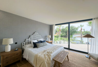 Villa KOA: Modern Elegance in Sotogrande Costa