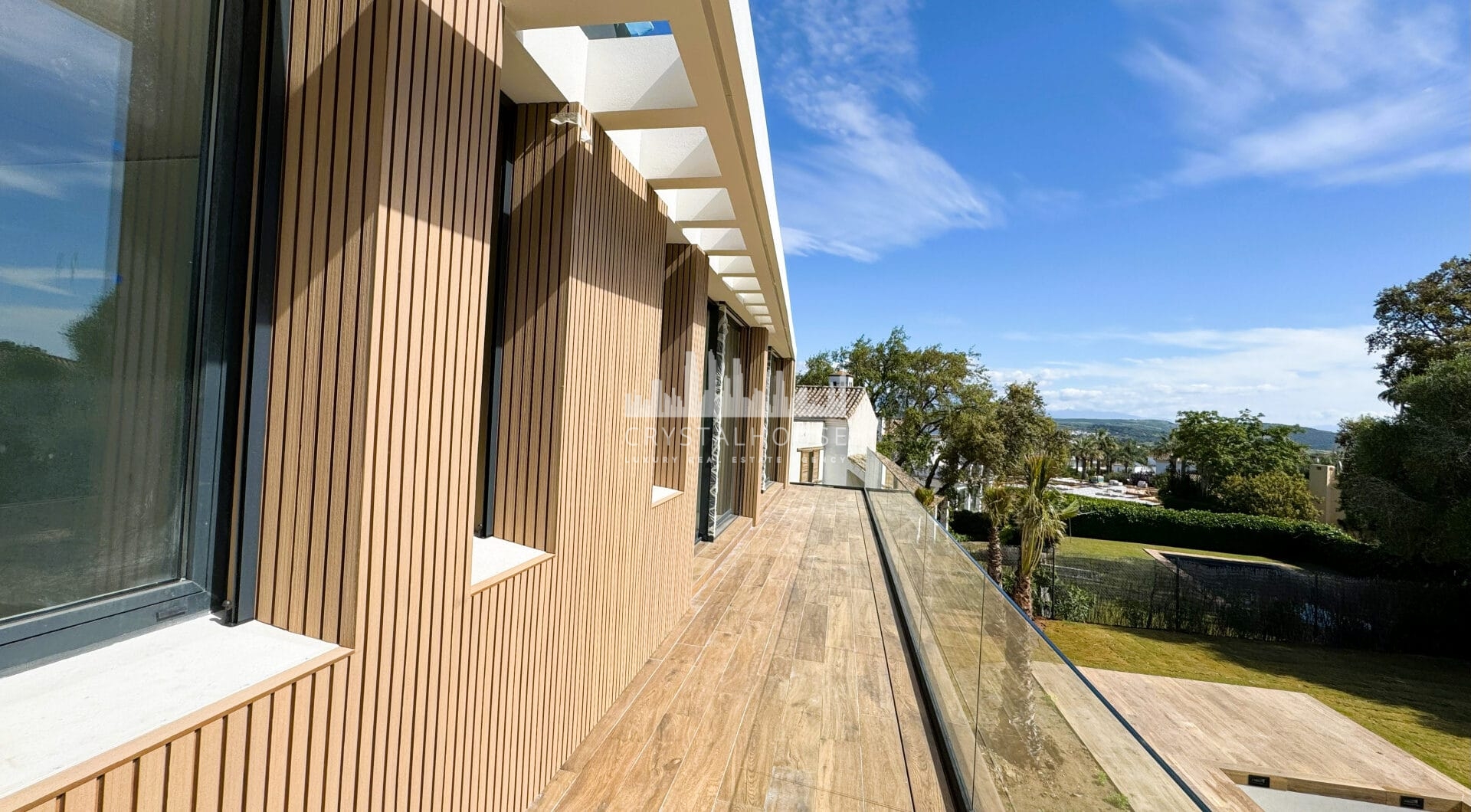 Villa KOA: Modern Elegance in Sotogrande Costa
