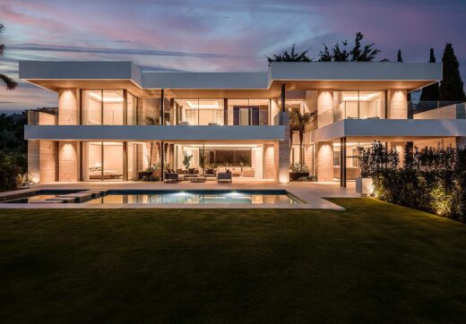 FABULOUS BRAND NEW VILLA IN PRIME EL PARAISO LOCATION