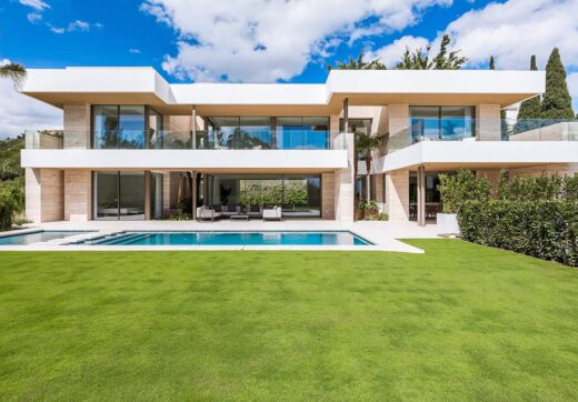 FABULOUS BRAND NEW VILLA IN PRIME EL PARAISO LOCATION