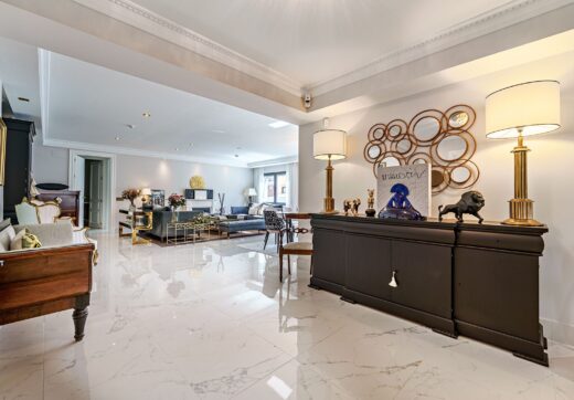 Nestled in one of Malaga East’s most prestigious neighbourhoods, El Limonar and distributed across three levels, this property is thoughtfully designed to accommodate both luxurious living and practical functionality.