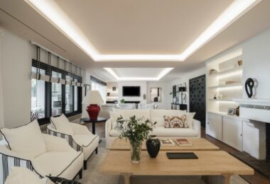 ONE-OF-A-KIND VILLA WITH ANDALUSIAN CHARM OVERLOOKING THE SEA AND GOLF COURSE