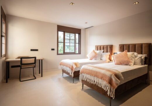 SPECTACULAR FULLY RENOVATED FIVE BEDROOM VILLA LOCATED IN LA MERCED, BORDERING MARBELLA'S GOLDEN MILE