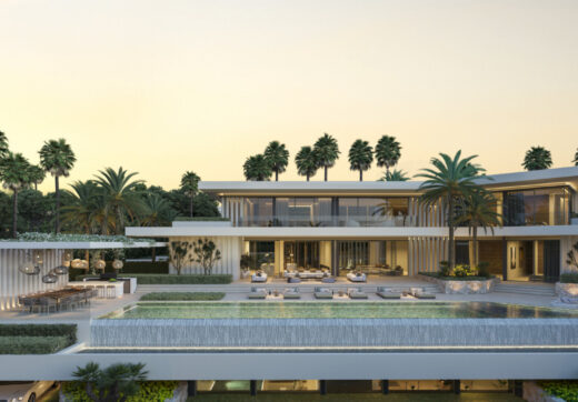 This exceptional plot enjoys a prime location in the heart of La Cerquilla, an exclusive residential enclave.