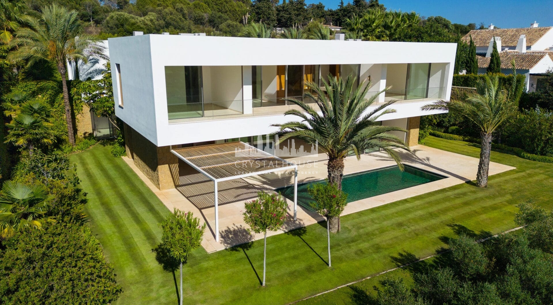 This exquisite villa, nestled beside the Finca Cortesin golf course, presents an extraordinary opportunity for residents to immerse themselves in the lavish Mediterranean lifestyle.