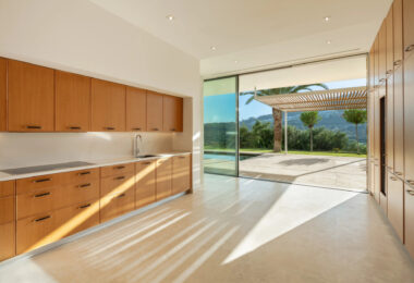 This exquisite villa, nestled beside the Finca Cortesin golf course, presents an extraordinary opportunity for residents to immerse themselves in the lavish Mediterranean lifestyle.