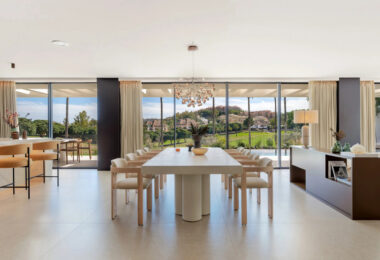 Casa Tesalia is an outstanding design villa which with its frontline golf position is all about entertainment and golf.