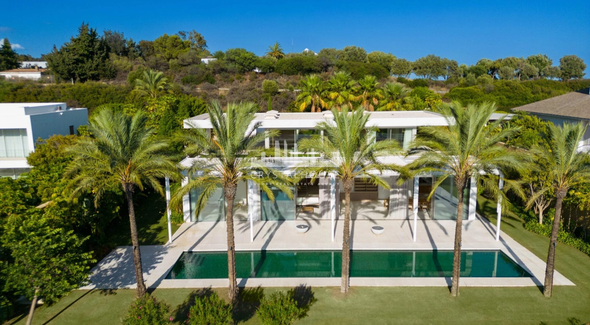 This astonishing villa is the embodiment of luxury golfside living.