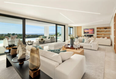 Perched elegantly in El Paraiso, this contemporary villa unveils breathtaking panoramic views from its elevated vantage point.