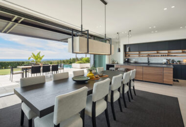 The Hills 5 is a remarkable villa designed by the renowned architect Diego Tobal, set in a prime location in the exclusive La Quinta area.