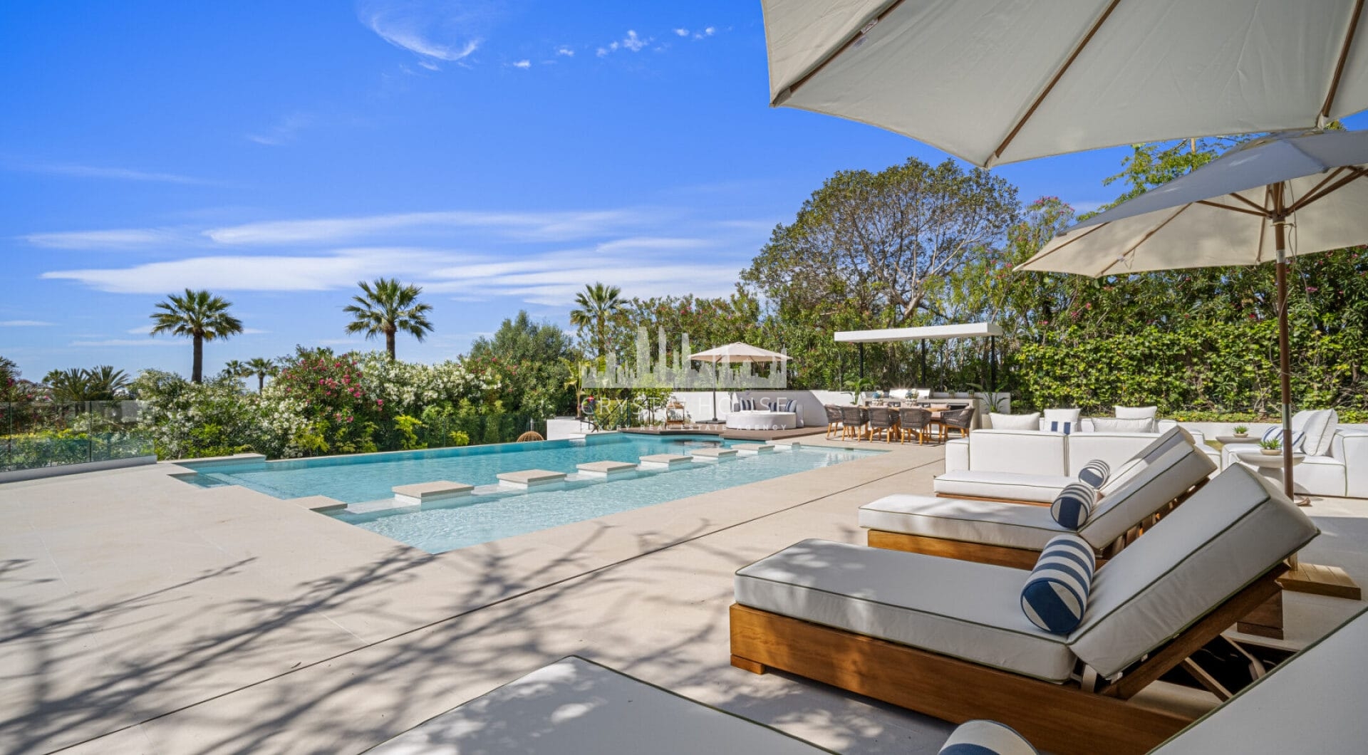 Boasting of unparalleled architecture and unrivalled construction quality, Villa 2000 offers sophisticated and contemporary living, sitting on a private plot within a secure community with breathtaking front-line panoramic views towards Los Naranjos Golf