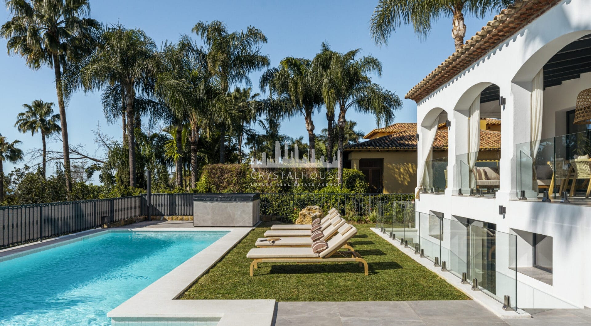 Villa Zafira is a charming Mediterranean retreat that seamlessly blends traditional charm with refined contemporary touches.