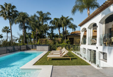 Villa Zafira is a charming Mediterranean retreat that seamlessly blends traditional charm with refined contemporary touches.