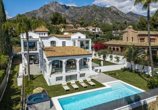Villa Zafira is a charming Mediterranean retreat that seamlessly blends traditional charm with refined contemporary touches.