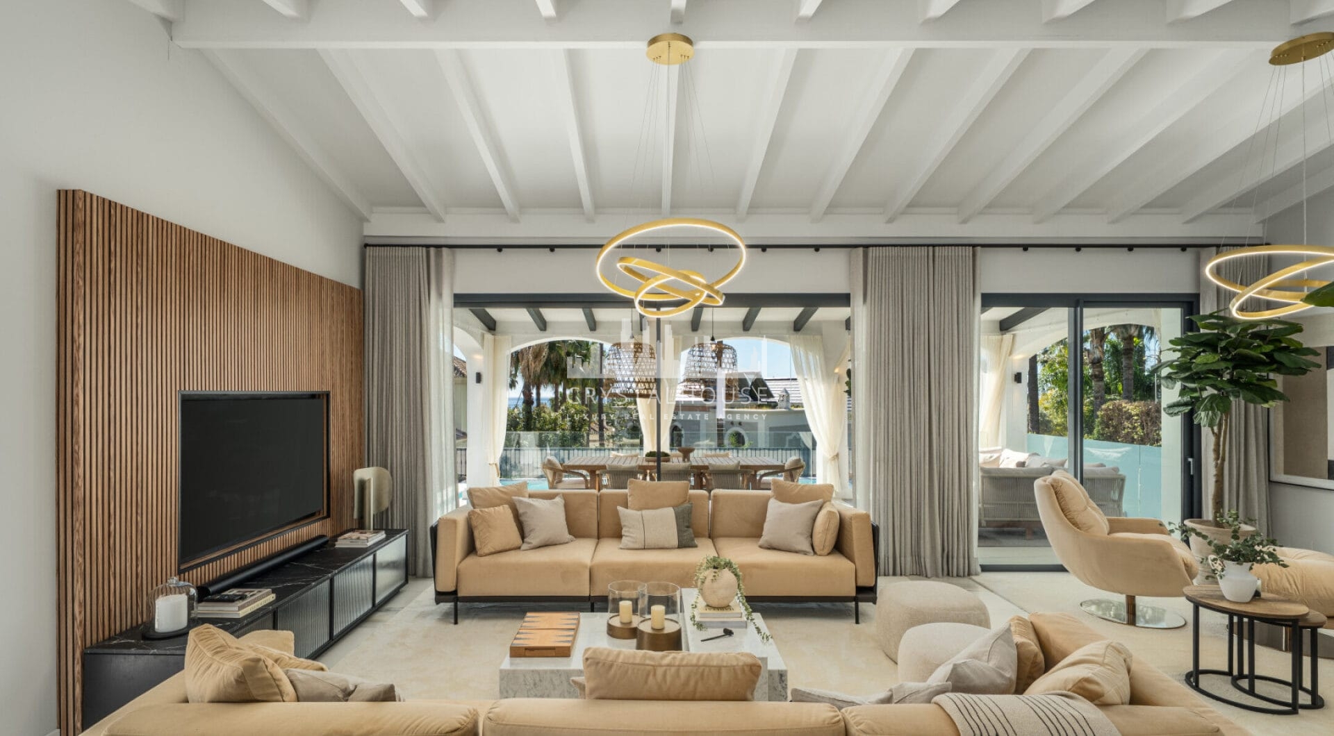 Villa Zafira is a charming Mediterranean retreat that seamlessly blends traditional charm with refined contemporary touches.