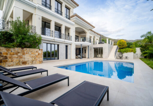 Villa Paradiso is a stunning property located in the prestigious gated community of Sierra Blanca, one of Marbella’s most sought-after addresses.