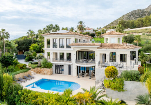 Villa Paradiso is a stunning property located in the prestigious gated community of Sierra Blanca, one of Marbella’s most sought-after addresses.