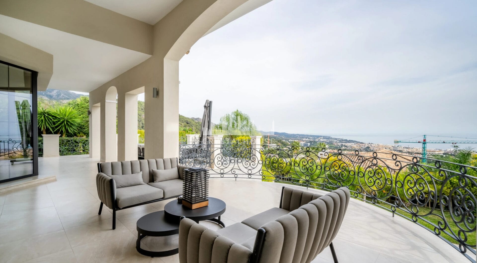 Villa Paradiso is a stunning property located in the prestigious gated community of Sierra Blanca, one of Marbella’s most sought-after addresses.