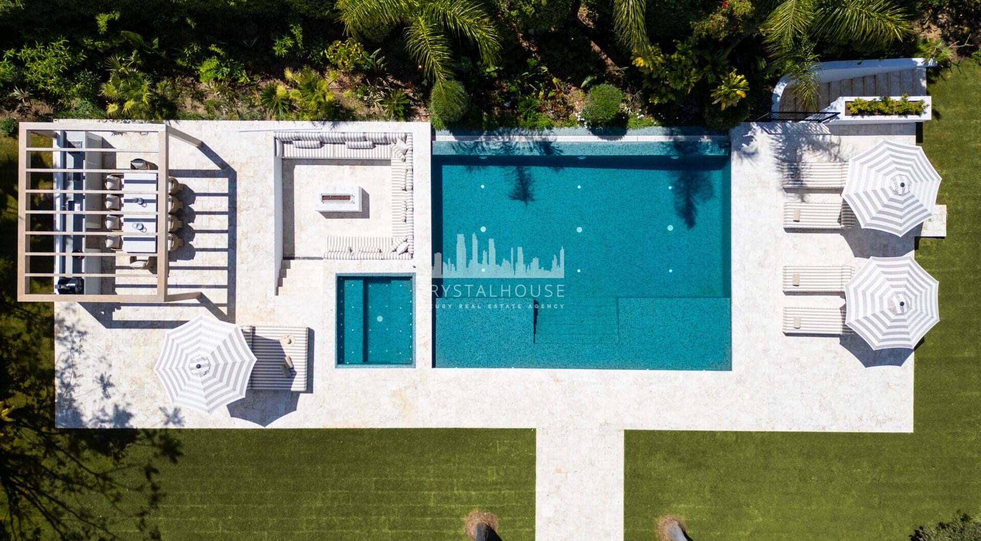 Welcome to Villa Karina, a magnificent 5-bedroom luxury villa nestled in the heart of Nueva Andalucía, offering the perfect blend of elegance, comfort, and prime location.