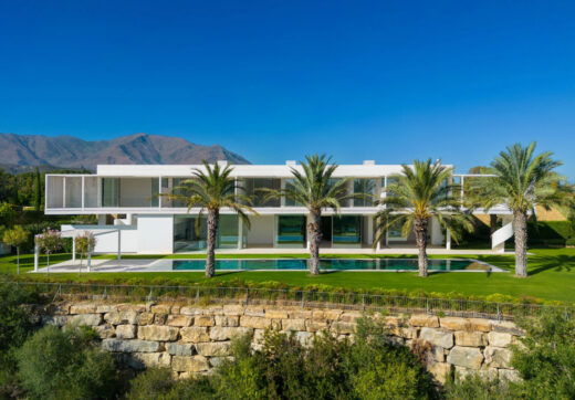 Exuding opulence and refinement, this exceptional villa redefines the very notion of luxury golf resort living.