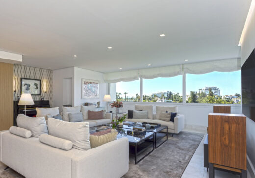 Located in one of Guadalmina Alta’s most established frontline golf communities.
