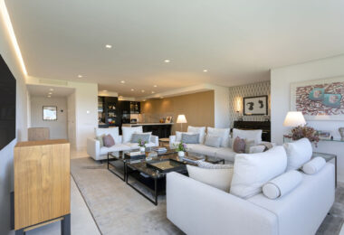Located in one of Guadalmina Alta’s most established frontline golf communities.