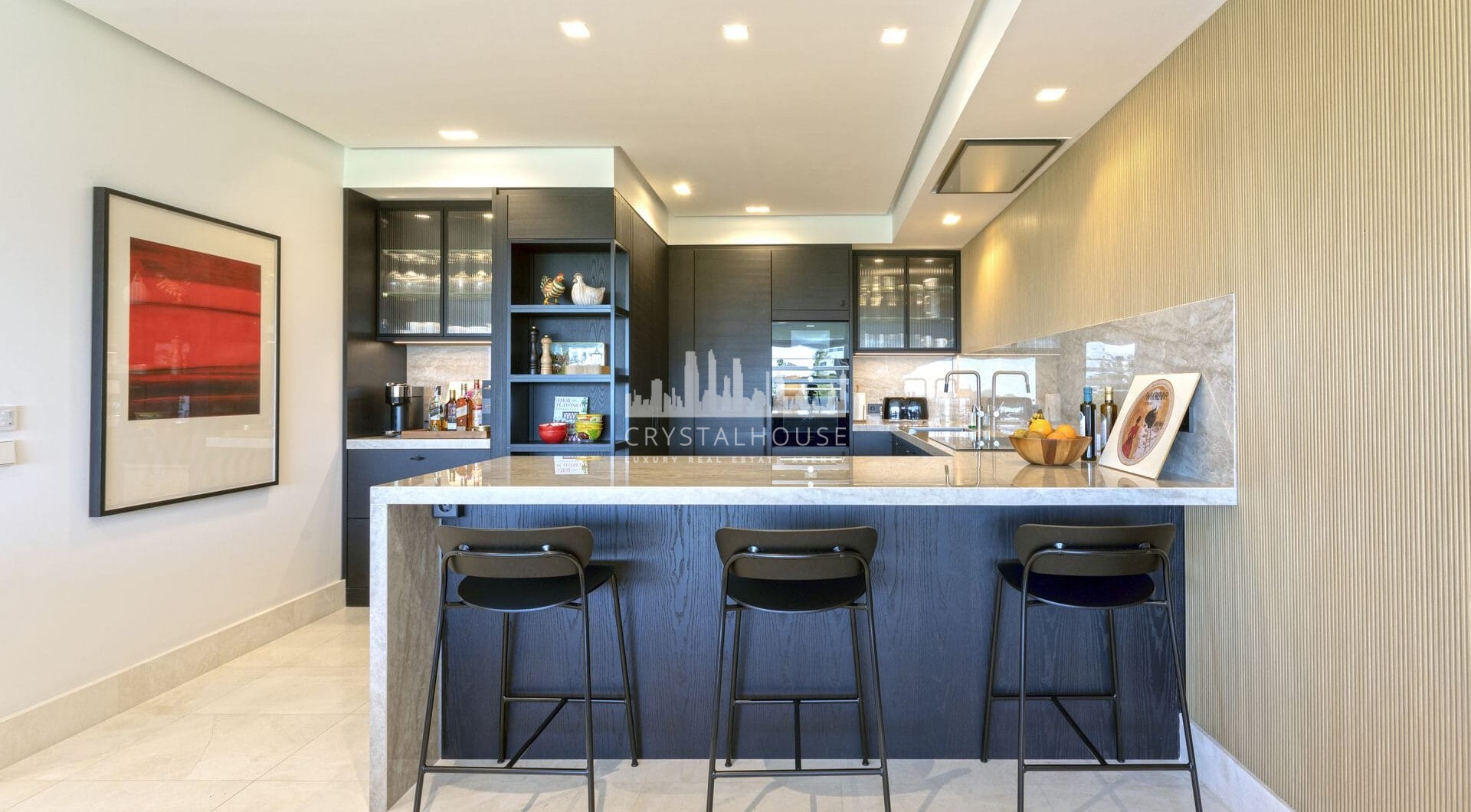 Located in one of Guadalmina Alta’s most established frontline golf communities.