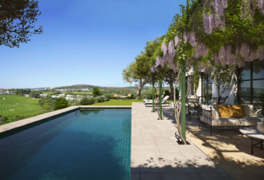 La Loma de Cortesin is an extraordinary project offering unique levels of service, intimacy, privacy and discretion in one of the most exclusive and elegant areas of the Costa del Sol: The Finca Cortesin Resort.