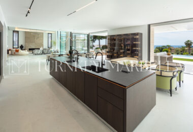 Set in the exclusive gated community of Sierra Blanca, Rossini 13 offers privacy, security, and panoramic sea views stretching to Gibraltar and the African coastline.