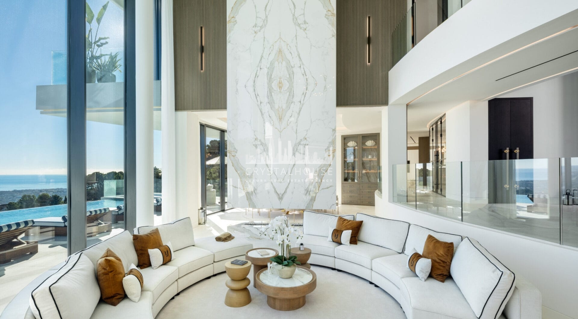 El Unico is a very luxurious villa with panoramic views of the Mediterranean Sea and is situated within the gated and secure La Zagaleta Resort and Country Club, which is recognised as the most exclusive urbanization in all of Europe.