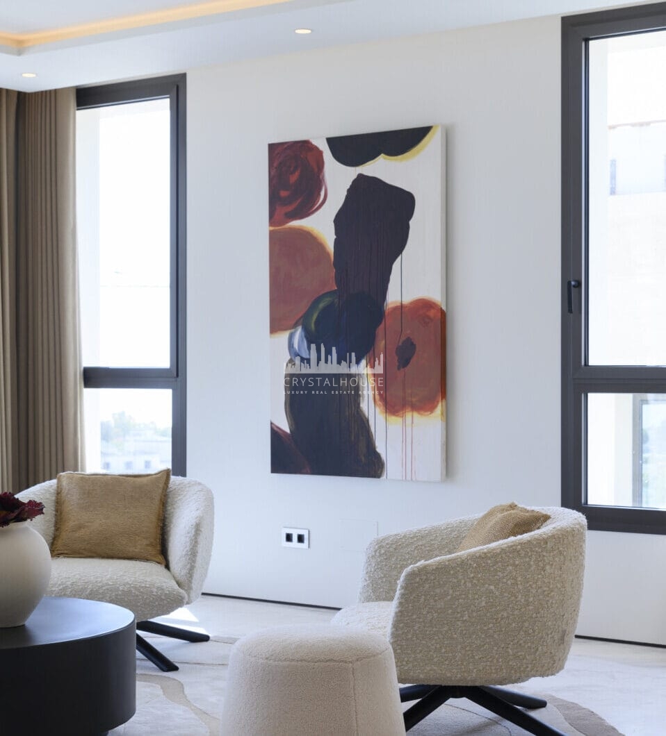 Skyvilla 6 instantly captures the essence of true luxury, beginning with an impressive entrance hall that sets the tone for the grandeur within.