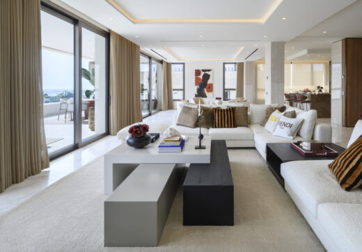 Skyvilla 6 instantly captures the essence of true luxury, beginning with an impressive entrance hall that sets the tone for the grandeur within.