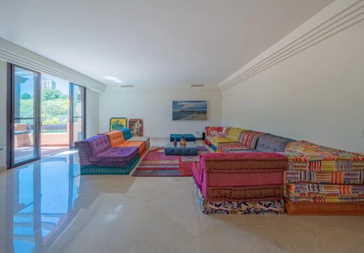 Presenting a captivating three-bedroom duplex penthouse nestled within the prestigious La Alzambra Hill Club, an exclusive 24-hour gated and secure development.