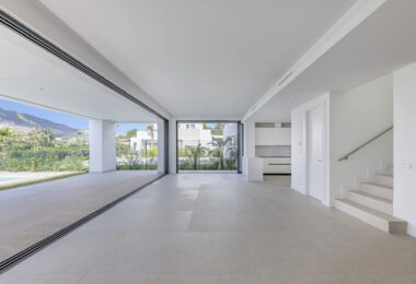 La Finca de Marbella is a distinguished gated community that merges elegant, contemporary villa design with a tranquil yet central location.
