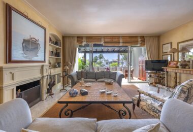 Located within the prestigious Persian Gardens of the renowned Puente Romano Resort on Marbella’s Golden Mile, this spacious three-bedroom duplex penthouse presents a rare opportunity to own a home with enduring charm and extraordinary potential.
