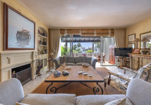 Located within the prestigious Persian Gardens of the renowned Puente Romano Resort on Marbella’s Golden Mile, this spacious three-bedroom duplex penthouse presents a rare opportunity to own a home with enduring charm and extraordinary potential.