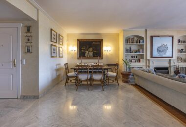 Located within the prestigious Persian Gardens of the renowned Puente Romano Resort on Marbella’s Golden Mile, this spacious three-bedroom duplex penthouse presents a rare opportunity to own a home with enduring charm and extraordinary potential.