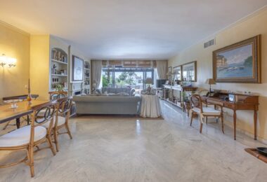 Located within the prestigious Persian Gardens of the renowned Puente Romano Resort on Marbella’s Golden Mile, this spacious three-bedroom duplex penthouse presents a rare opportunity to own a home with enduring charm and extraordinary potential.