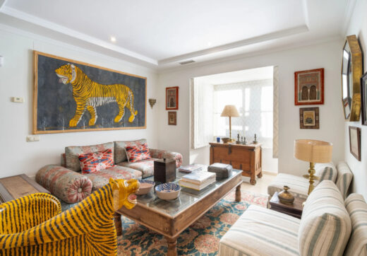 Discover this spectacular property located in the prestigious area of La Quinta, Benahavis, ideal for golf enthusiasts and Mediterranean living.