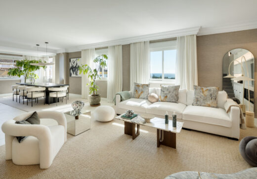 Located in the sought-after area of the Marbella Golden Mile, Costa PH is an exceptional duplex penthouse offering panoramic sea and mountain views.