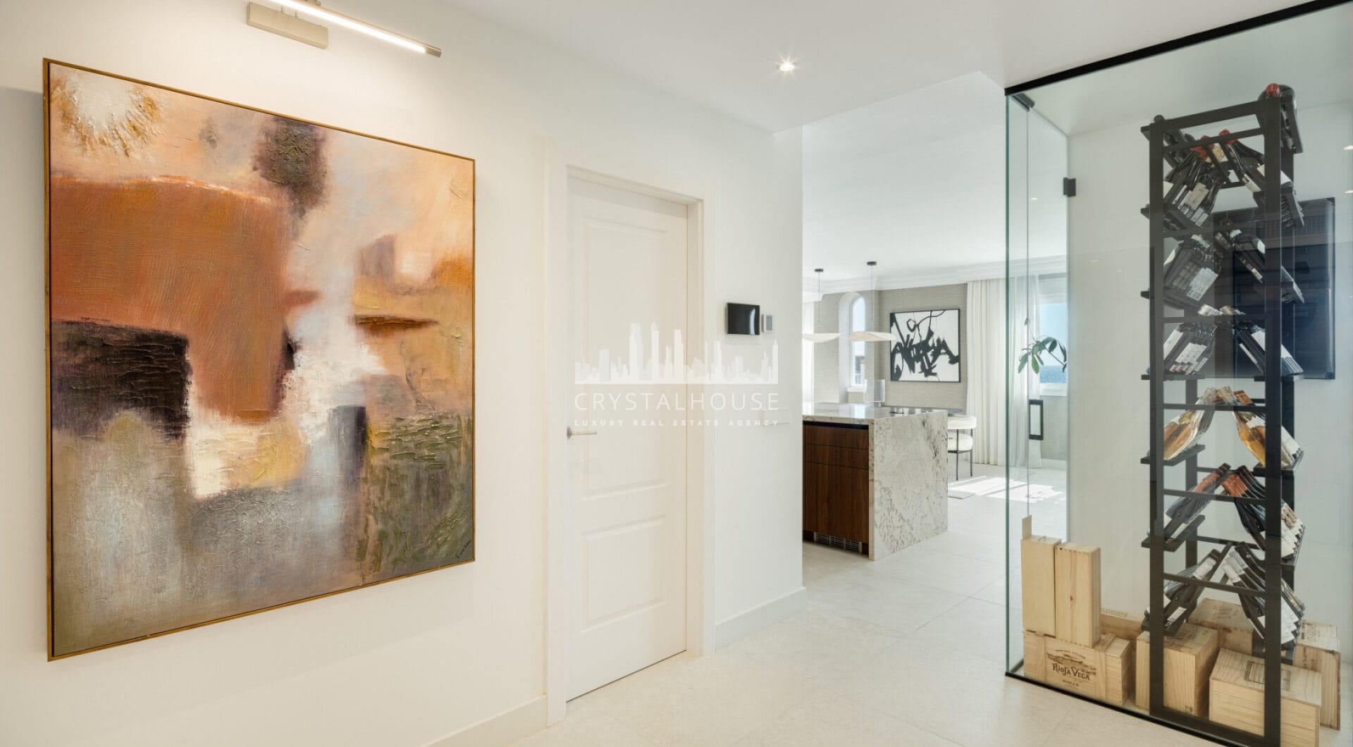 Located in the sought-after area of the Marbella Golden Mile, Costa PH is an exceptional duplex penthouse offering panoramic sea and mountain views.